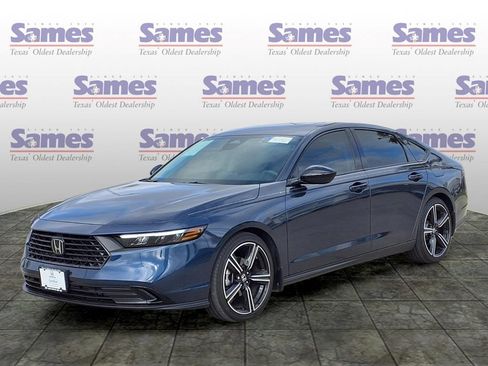 Certified 2026 Honda Accord SE image 3