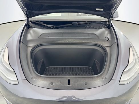 Used 2023 Tesla Model Y Long Range image 27