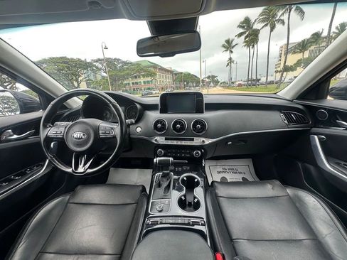Used 2018 Kia Stinger image 10