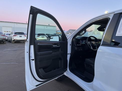 Certified 2023 Chevrolet Silverado 1500 LT image 17