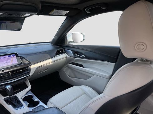 Used 2020 Cadillac CT4 Premium Luxury image 27