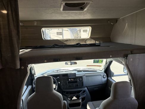 Used 2022 Ford E-450 and Econoline 450 Super Duty w/ Motorhome Prep Package image 55