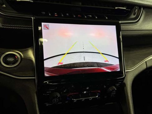 Certified 2022 Jeep Grand Cherokee L Limited image 23