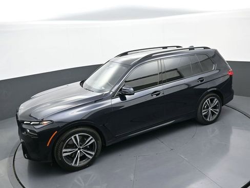 Used 2024 BMW X7 xDrive40i w/ Executive Package image 36
