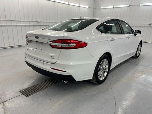 Used 2020 Ford Fusion SE FWD image 5