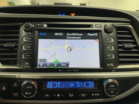 Used 2016 Toyota Highlander Limited image 24