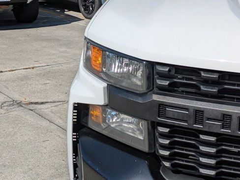 Used 2019 Chevrolet Silverado 1500 W/T w/ Trailering Package image 9