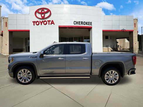 Used 2022 GMC Sierra 1500 Denali w/ Denali Premium Package AWD/4WD image 8