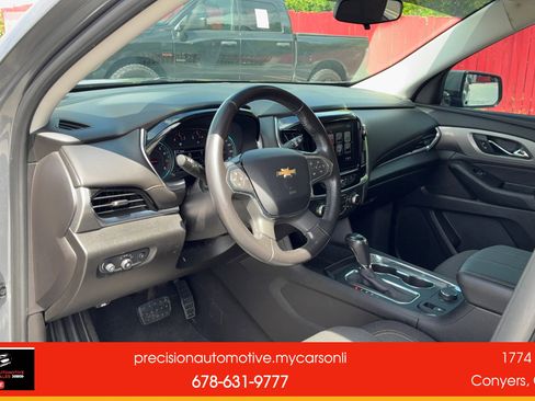 Used 2019 Chevrolet Traverse LT FWD image 9