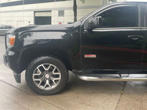 Used 2015 GMC Canyon SLE w/ All-Terrain Package AWD/4WD image 7