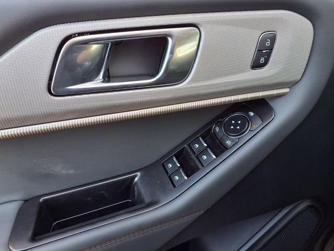 New 2026 Ford Explorer Active image 10