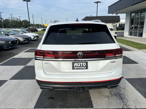 Used 2026 Volkswagen Atlas SEL AWD/4WD image 8