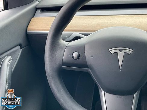 Used 2021 Tesla Model Y Long Range AWD/4WD image 39