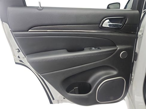 Used 2021 Jeep Grand Cherokee High Altitude image 24