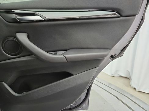 Used 2018 BMW X1 sDrive28i w/ Convenience Package FWD image 32