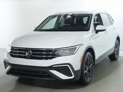 Used 2024 Volkswagen Tiguan SE