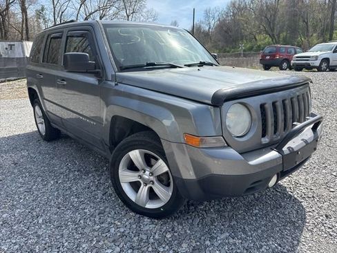 Used 2012 Jeep Patriot Latitude image 14