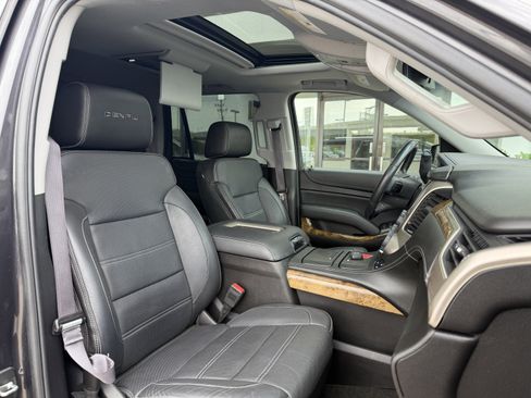 Used 2016 GMC Yukon Denali w/ Open Road Package AWD/4WD image 22