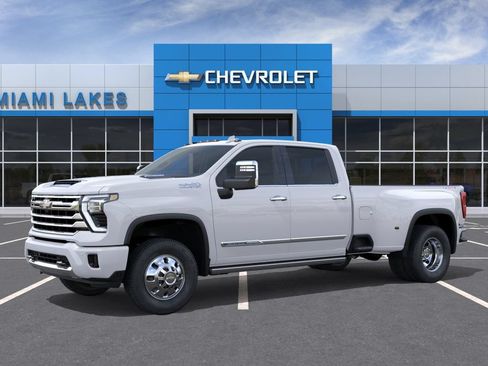 New 2026 Chevrolet Silverado 3500 High Country w/ Technology Package AWD/4WD image 2