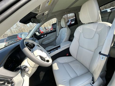 New 2025 Volvo XC60 T8 Plus w/ Protection Package Premier image 11