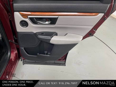 Used 2018 Honda CR-V Touring image 43