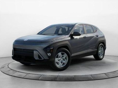 New 2026 Hyundai Kona SE image 1