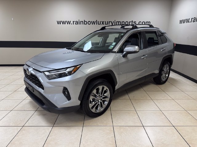 Used 2025 Toyota RAV4 XLE Premium FWD image 3