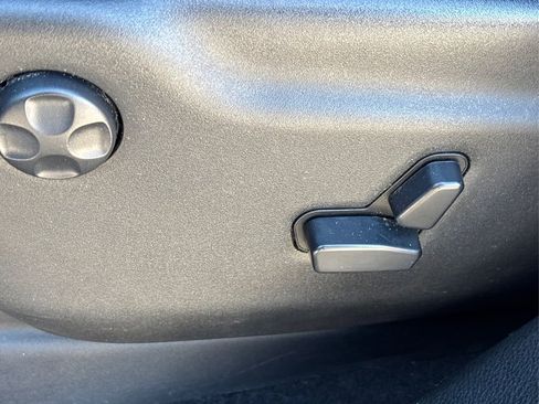 Used 2020 Jeep Grand Cherokee Laredo w/ Quick Order Package 2BN North image 39