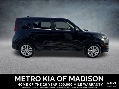 Used 2021 Kia Soul LX image 7