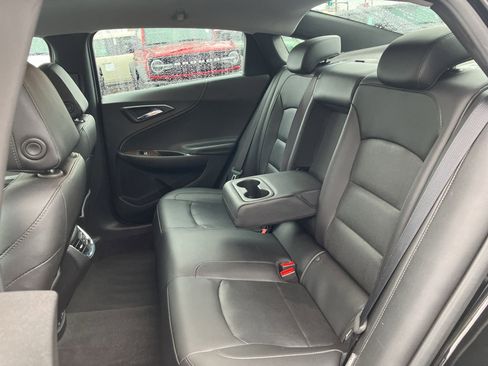 Used 2017 Chevrolet Malibu Premier w/ Driver Confidence Package image 30