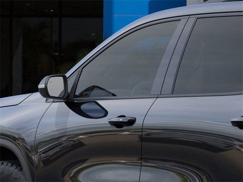 New 2026 Chevrolet Traverse Z71 image 13