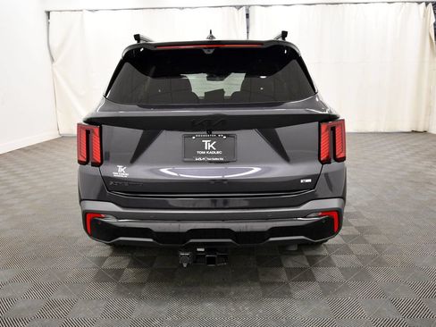 Certified 2026 Kia Sorento SX Prestige AWD/4WD image 6