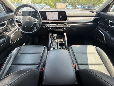 Used 2024 Kia Telluride LX FWD image 13