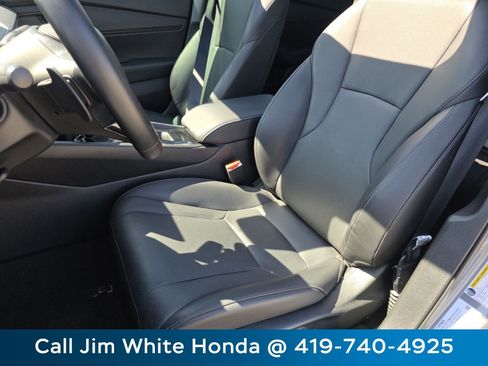 Used 2025 Honda Accord Sport image 27