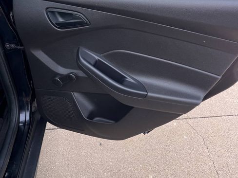Used 2017 Ford Focus S FWD image 17