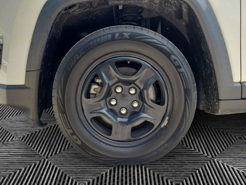 Used 2017 Jeep Compass Sport FWD image 14