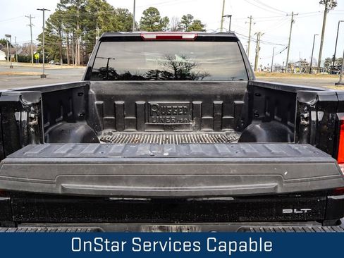 Certified 2025 GMC Sierra 1500 SLT image 35