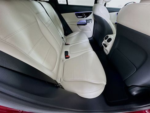 New 2026 Mercedes-Benz GLC 300 image 30