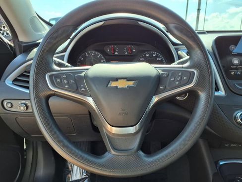 Used 2023 Chevrolet Malibu LT image 18