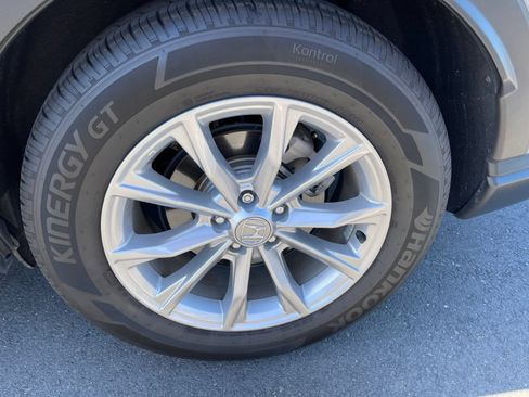 Used 2024 Honda CR-V EX-L image 3