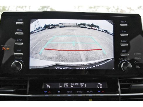 Used 2023 Toyota Sienna XSE image 23