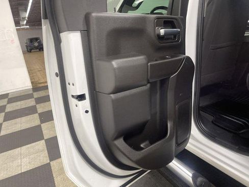 Used 2022 Chevrolet Silverado 2500 LT AWD/4WD image 11