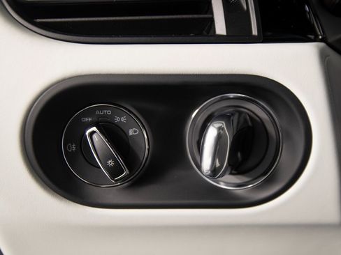 New 2026 Porsche Macan S image 25