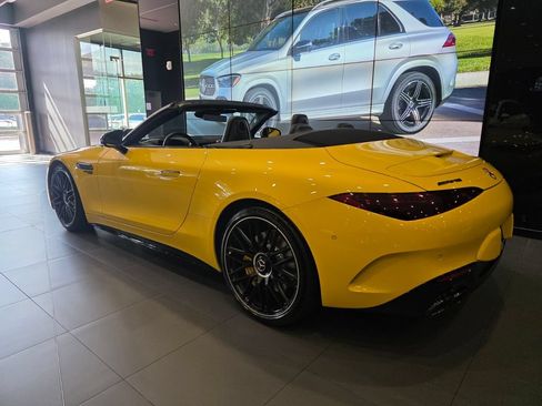 Certified 2026 Mercedes-Benz SL 55 AMG 4MATIC image 4