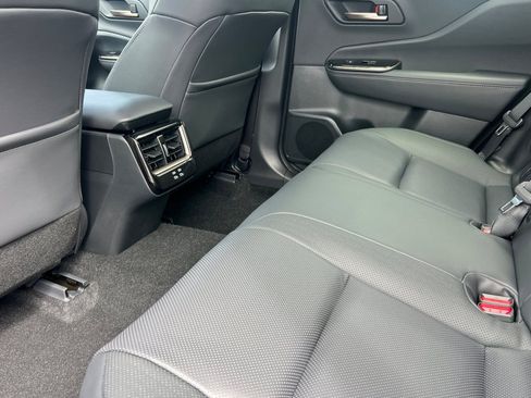 New 2026 Toyota Crown Signia image 5