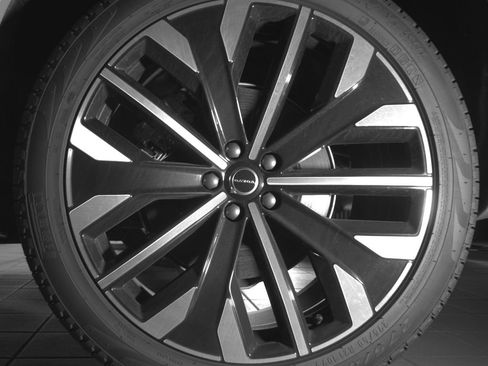 Certified 2026 Volvo XC90 B6 Ultra AWD/4WD image 26