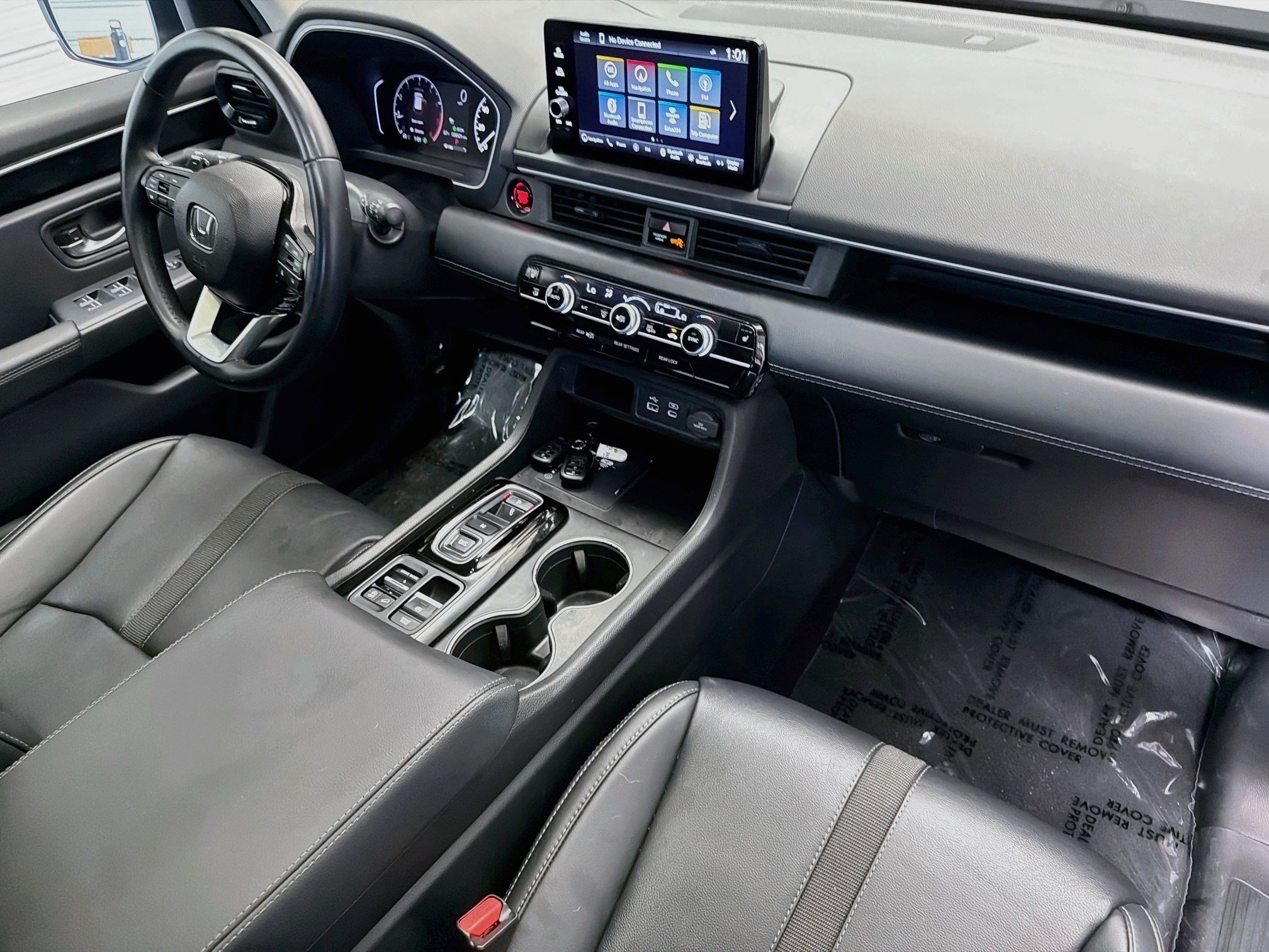 Used 2024 Honda Pilot Touring image 12