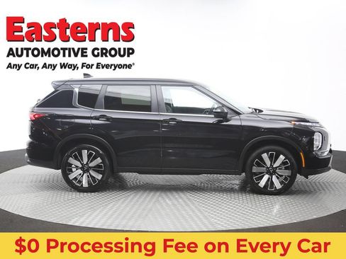 Used 2025 Mitsubishi Outlander SE AWD/4WD image 46