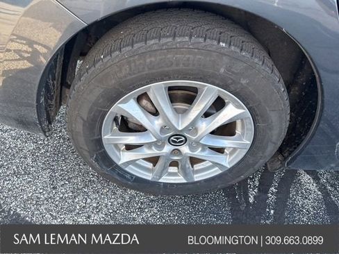 Used 2015 MAZDA MAZDA3 i Touring w/ Technology Package FWD image 16