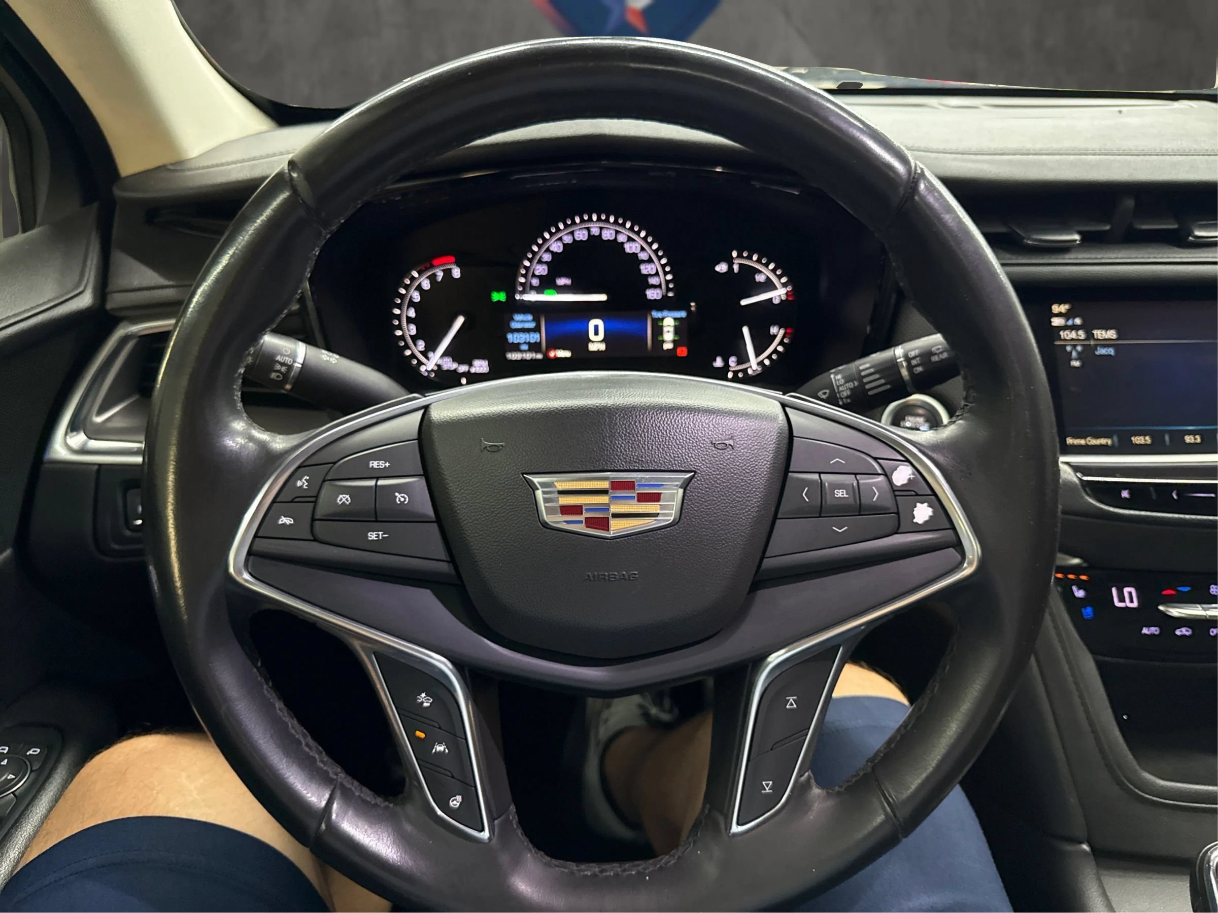 Used 2019 Cadillac XT5 Premium Luxury FWD image 33
